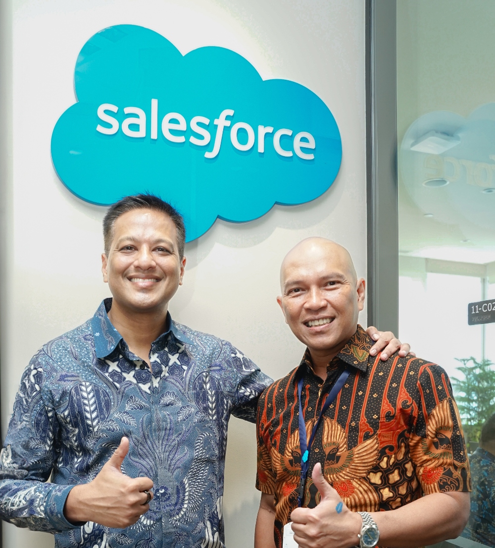 Sujith Abraham, senior vice president and general manager, Salesforce Asean (Left) & Iman Muhammad, regional vice president and country director, Salesforce Indonesia